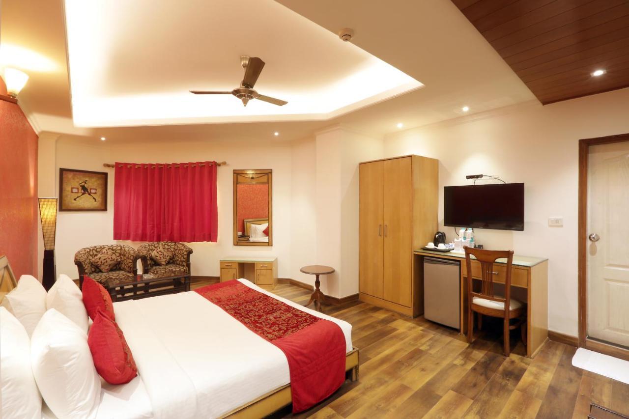 Airport Hotel Le Seasons Neu-Delhi Exterior foto