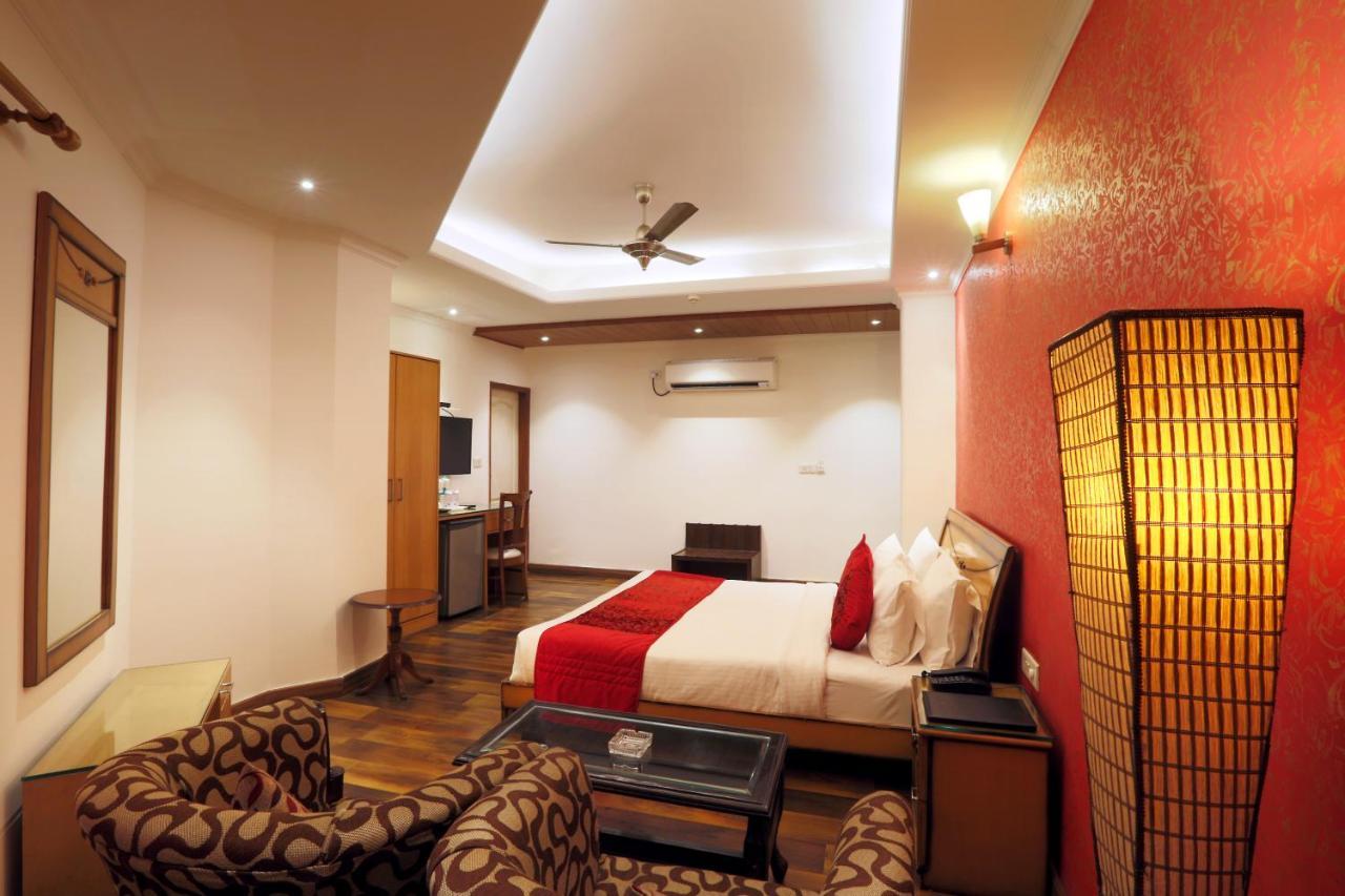 Airport Hotel Le Seasons Neu-Delhi Exterior foto