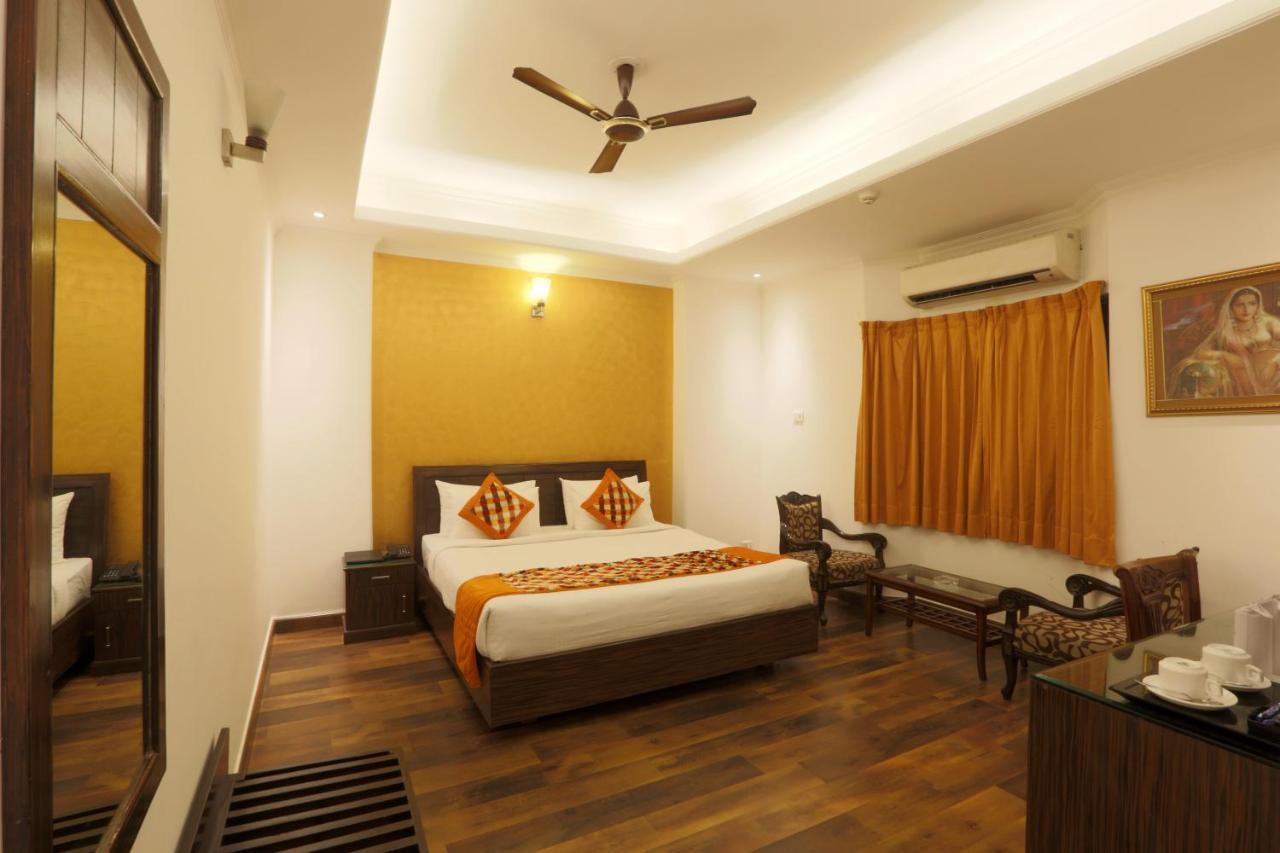 Airport Hotel Le Seasons Neu-Delhi Exterior foto